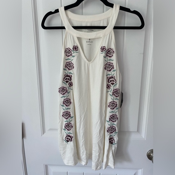 Torrid racer back tank top - Picture 1 of 1